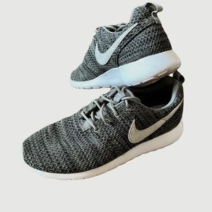 NIKE Roshe One GS 'Dark Stucco' - US Kids Size 7Y